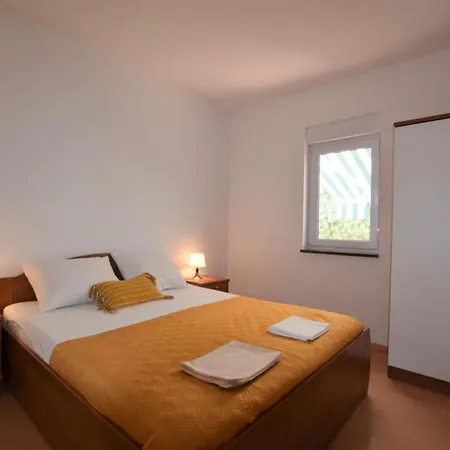 Fuer 5 Personen Ca 75 Qm In Mandre, Dalmatien Inseln Vor Zadar * Mandre