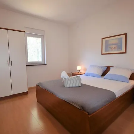 Fuer 5 Personen Ca 75 Qm In Mandre, Dalmatien Inseln Vor Zadar Apartmán