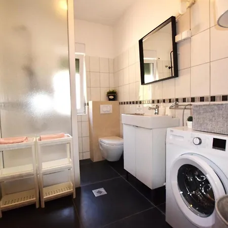 Apartmán Fuer 5 Personen Ca 75 Qm In Mandre, Dalmatien Inseln Vor Zadar *