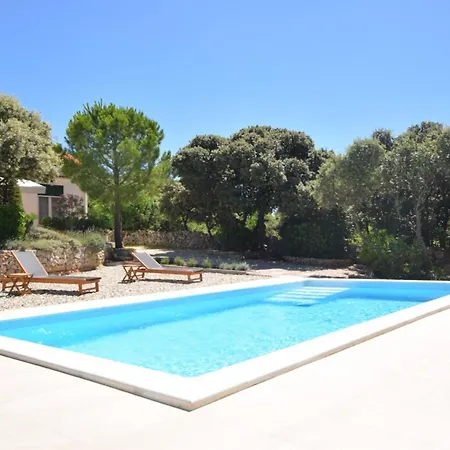 Apartmán Fuer 5 Personen Ca 75 Qm In Mandre, Dalmatien Inseln Vor Zadar Mandre