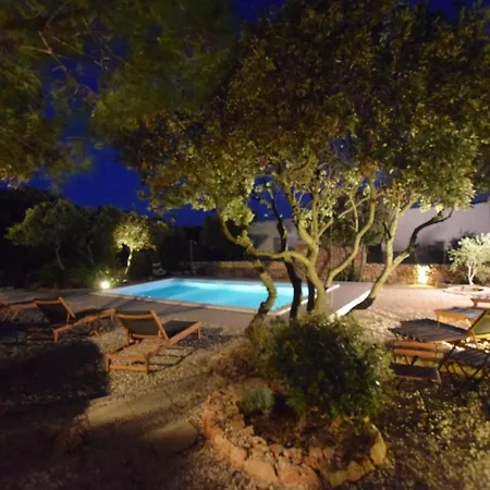 Fuer 5 Personen Ca 75 Qm In Mandre, Dalmatien Inseln Vor Zadar Apartmán Mandre